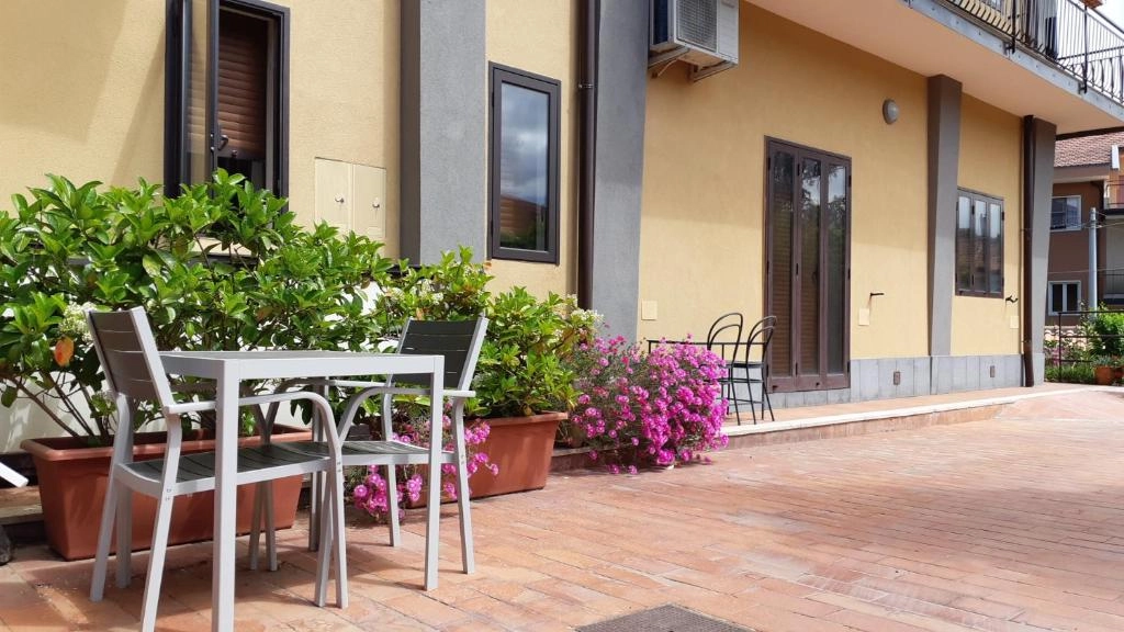 Villa Refe outdoor area